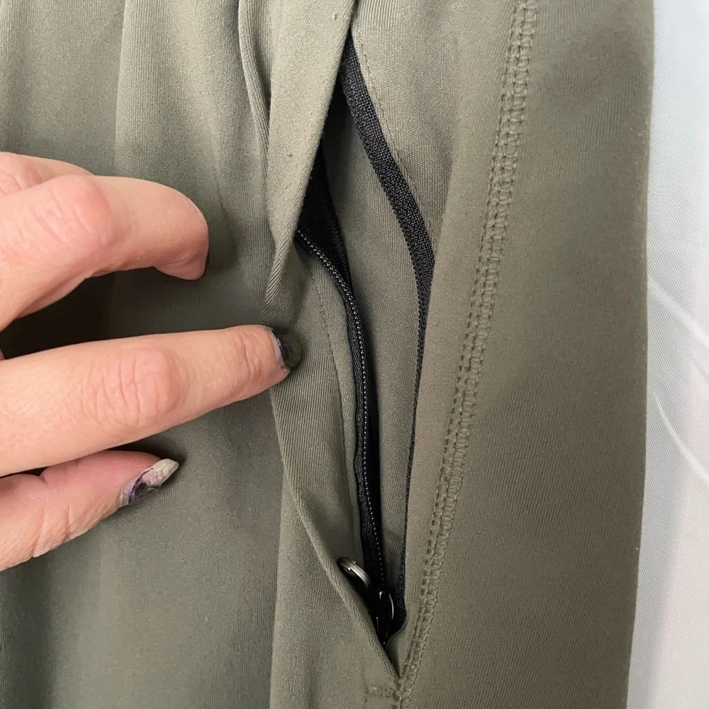Men’s 32 Degrees Olive Green Shorts​​​​​ - Picture 2 of 7